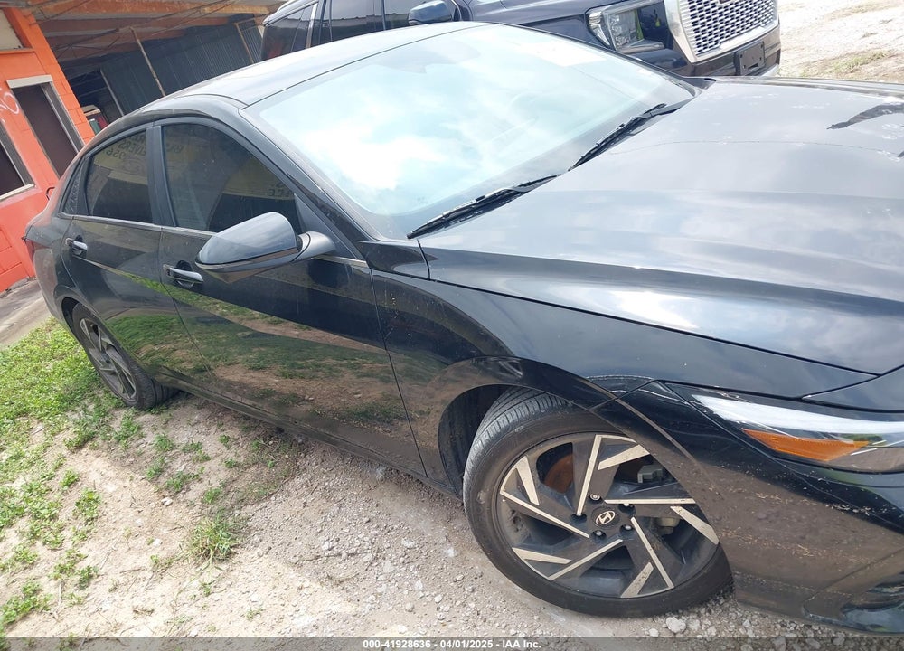 2024 HYUNDAI ELANTRA LIMITED VIN: KMHLP4DG2RU681562