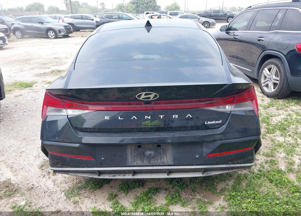 2024 HYUNDAI ELANTRA LIMITED VIN: KMHLP4DG2RU681562