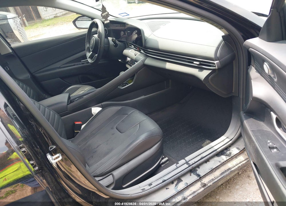 2024 HYUNDAI ELANTRA LIMITED VIN: KMHLP4DG2RU681562