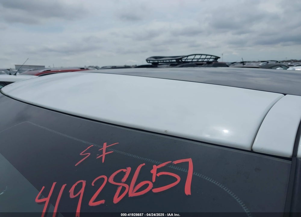 2019 LAND ROVER RANGE ROVER EVOQUE VIN: SALVP2RX3KH347171