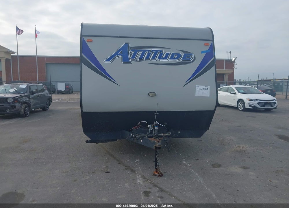 2018 ECLIPSE ATTITUDE VIN: 5LZBE2326JR014617