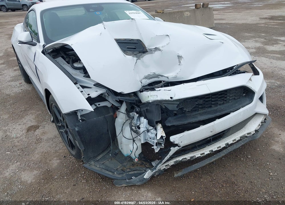 2022 FORD MUSTANG VIN: 1FA6P8THXN5136044