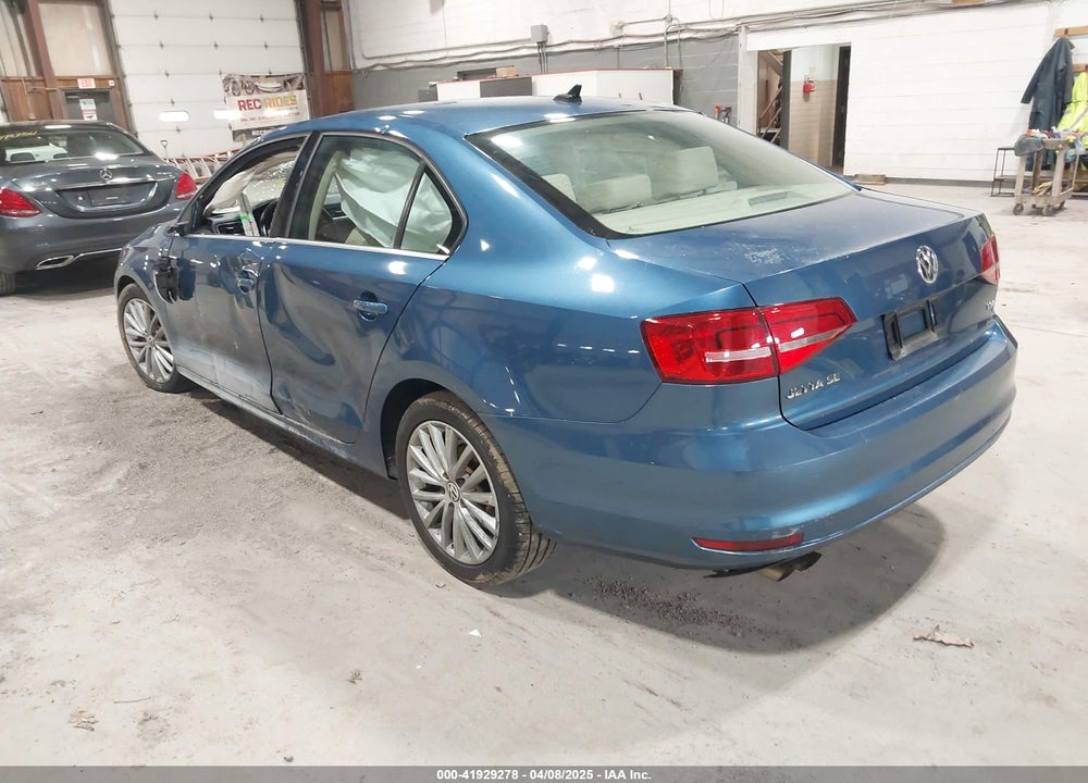 2015 VOLKSWAGEN JETTA VIN: 3VWD07AJ2FM315225
