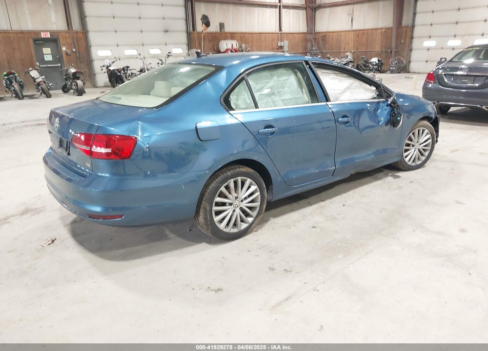 2015 VOLKSWAGEN JETTA VIN: 3VWD07AJ2FM315225