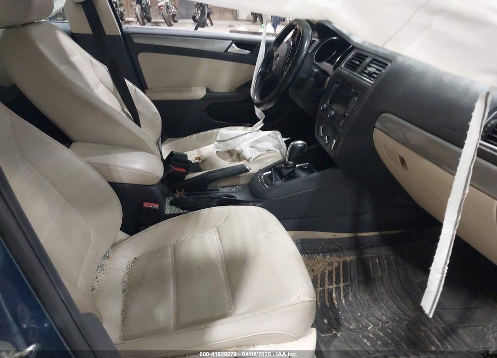 2015 VOLKSWAGEN JETTA VIN: 3VWD07AJ2FM315225