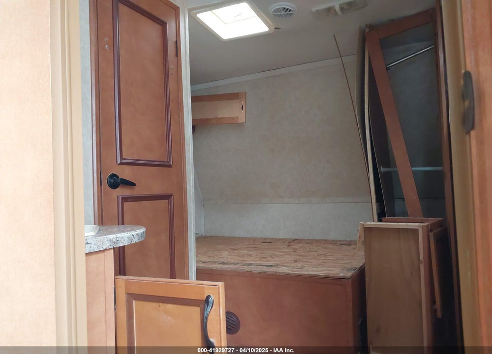 2013 GULFSTREAM TRACK AND TRAIL VIN: 1NL1GTL27D1108706