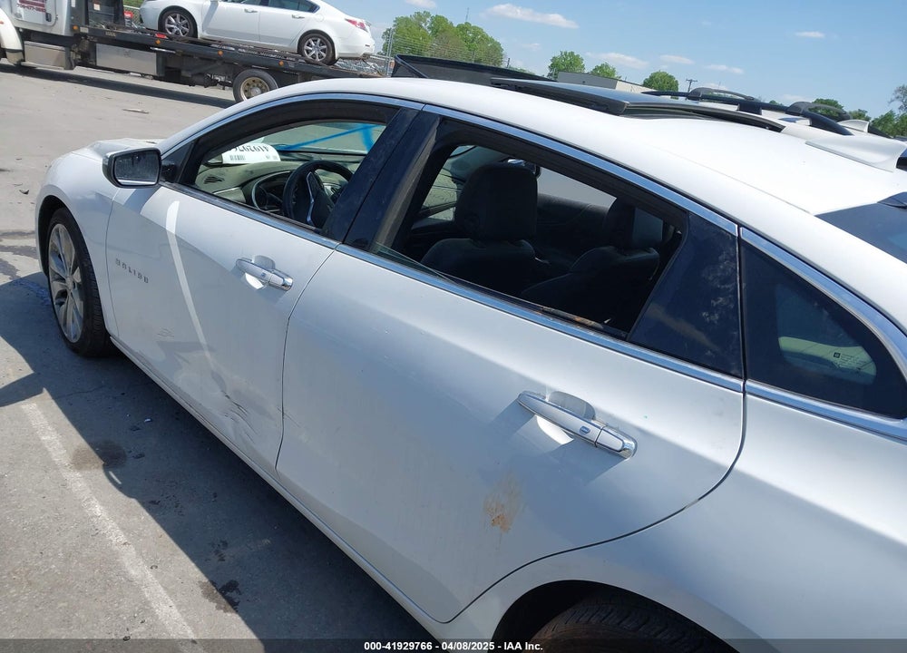 2018 CHEVROLET MALIBU VIN: 1G1ZE5SX4JF100996