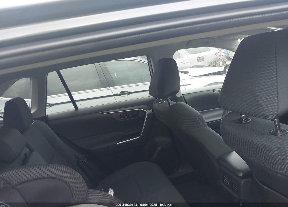 2024 TOYOTA RAV4 VIN: 2T3H1RFV9RC302842