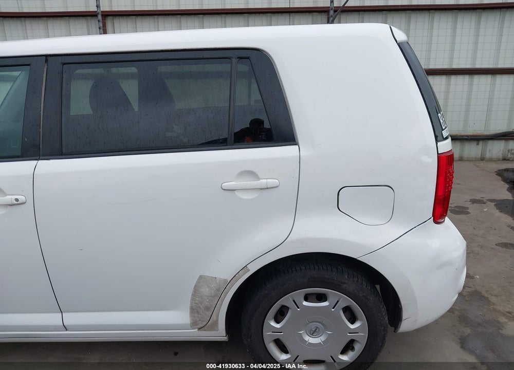 2009 SCION XB VIN: JTLKE50E991088335