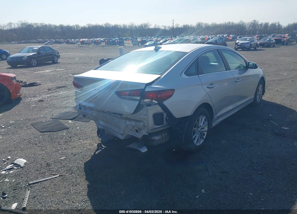 2018 HYUNDAI SONATA VIN: 5NPE24AF2JH693975