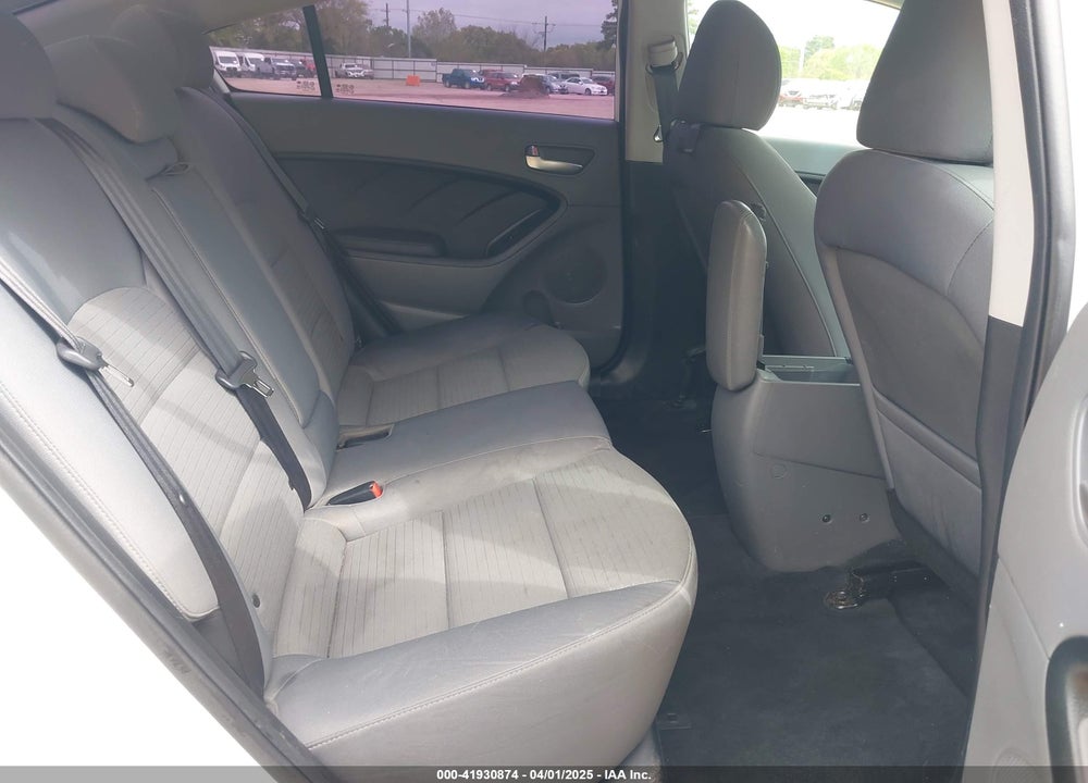 2017 KIA FORTE LX VIN: 3KPFL4A76HE072067