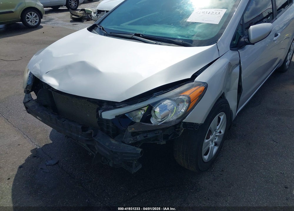 2016 KIA FORTE VIN: KNAFK4A69G5618572