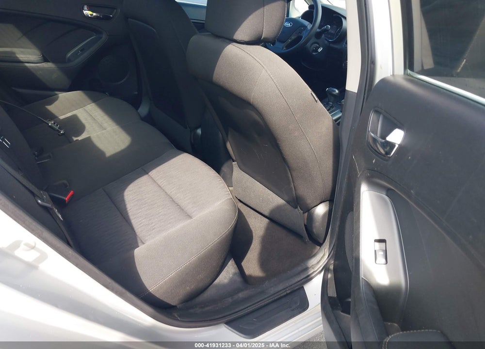 2016 KIA FORTE VIN: KNAFK4A69G5618572