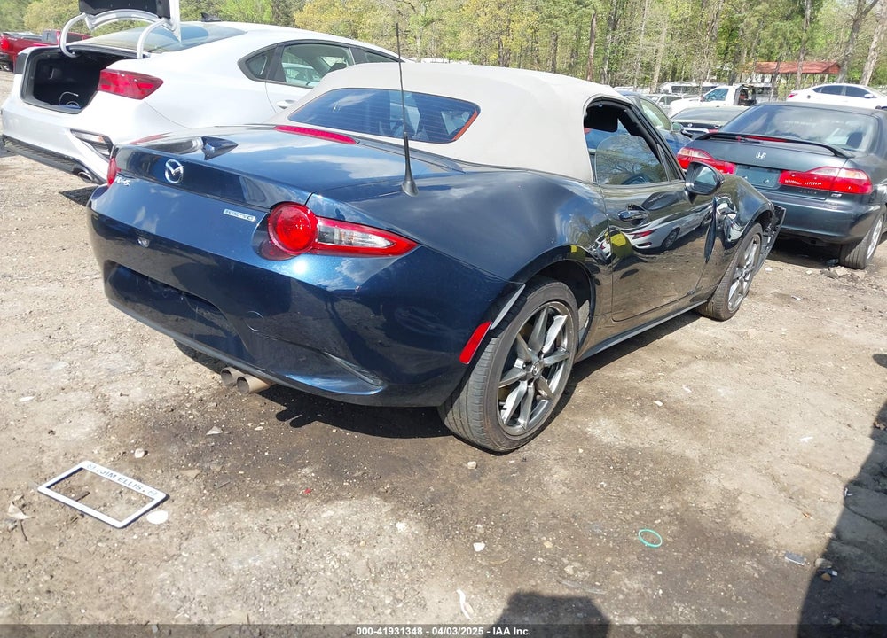 2021 MAZDA MX-5 MIATA VIN: JM1NDAD79M0457032