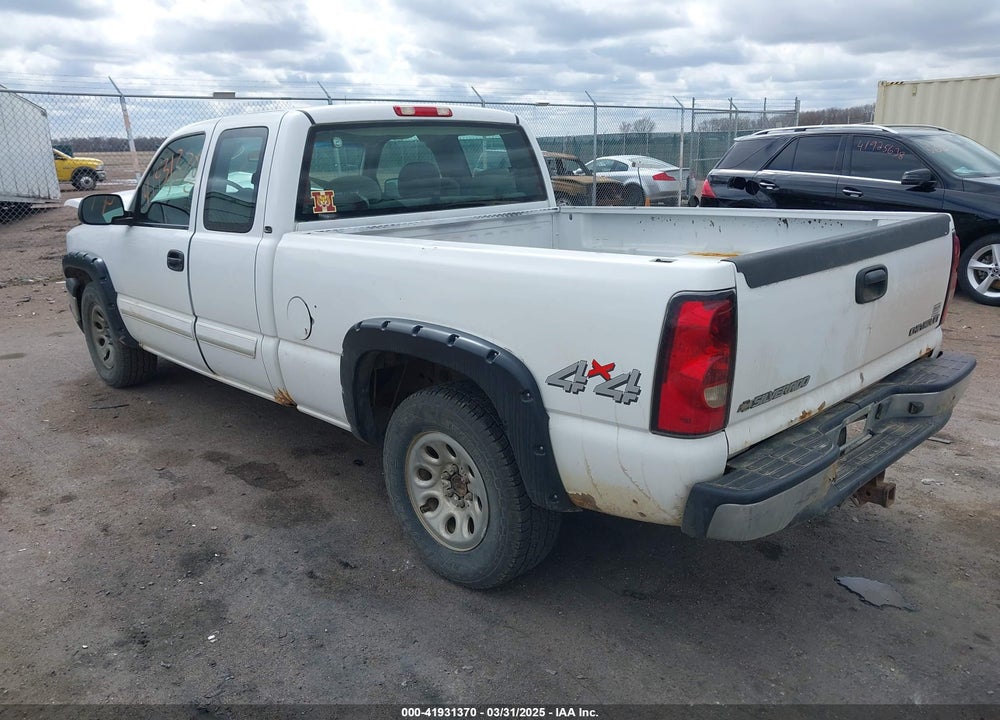 2005 CHEVROLET SILVERADO 1500 LS VIN: 1GCEK19Z25Z282216