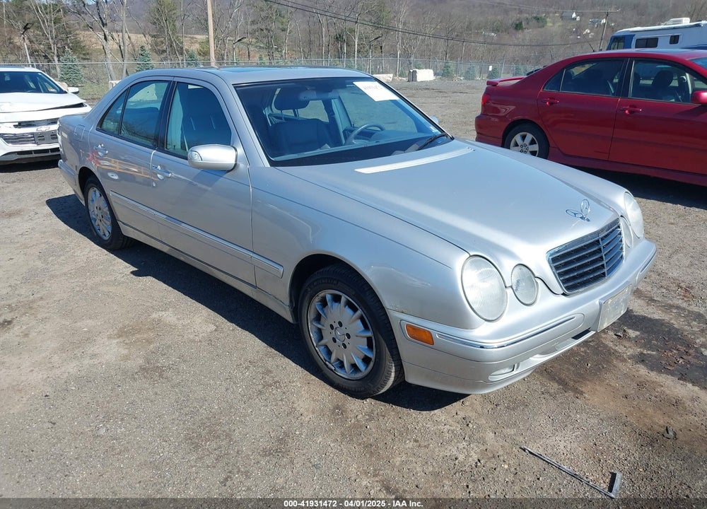 2001 MERCEDES-BENZ E 320 4M VIN: WDBJF82J81X058338