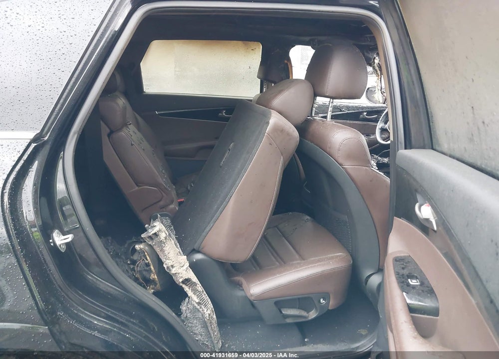 2020 KIA SORENTO VIN: 5XYPKDA59LG704769