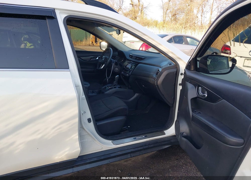 2017 NISSAN ROGUE VIN: 5N1AT2MT4HC886941