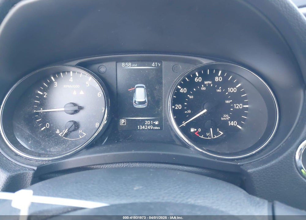 2017 NISSAN ROGUE VIN: 5N1AT2MT4HC886941