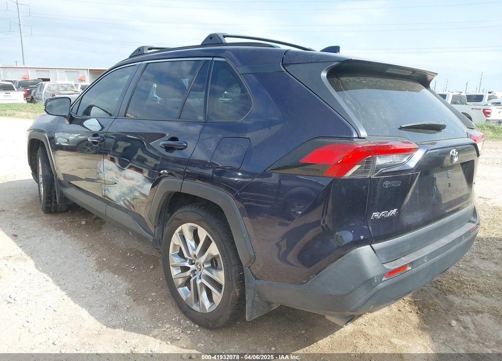 2019 TOYOTA RAV4 VIN: JTMC1RFV0KD022819