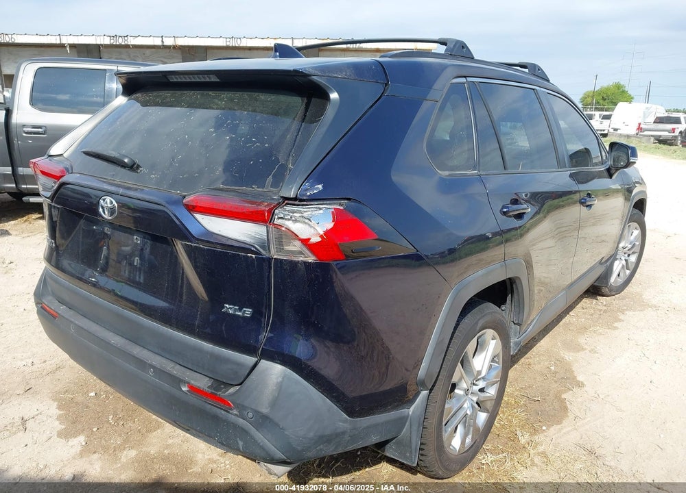 2019 TOYOTA RAV4 VIN: JTMC1RFV0KD022819