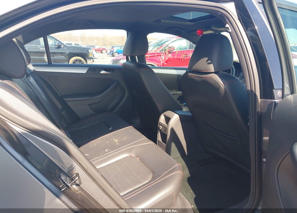 2014 VOLKSWAGEN JETTA VIN: 3VW4T7AJ6EM360187