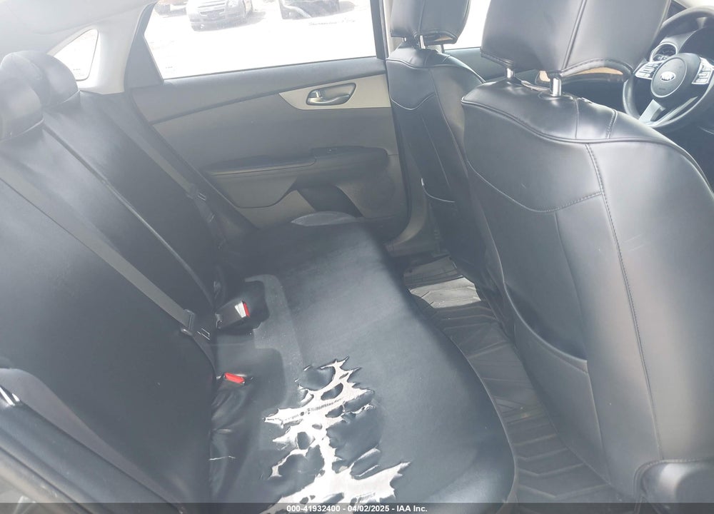 2021 KIA FORTE VIN: 3KPF24ADXME395525