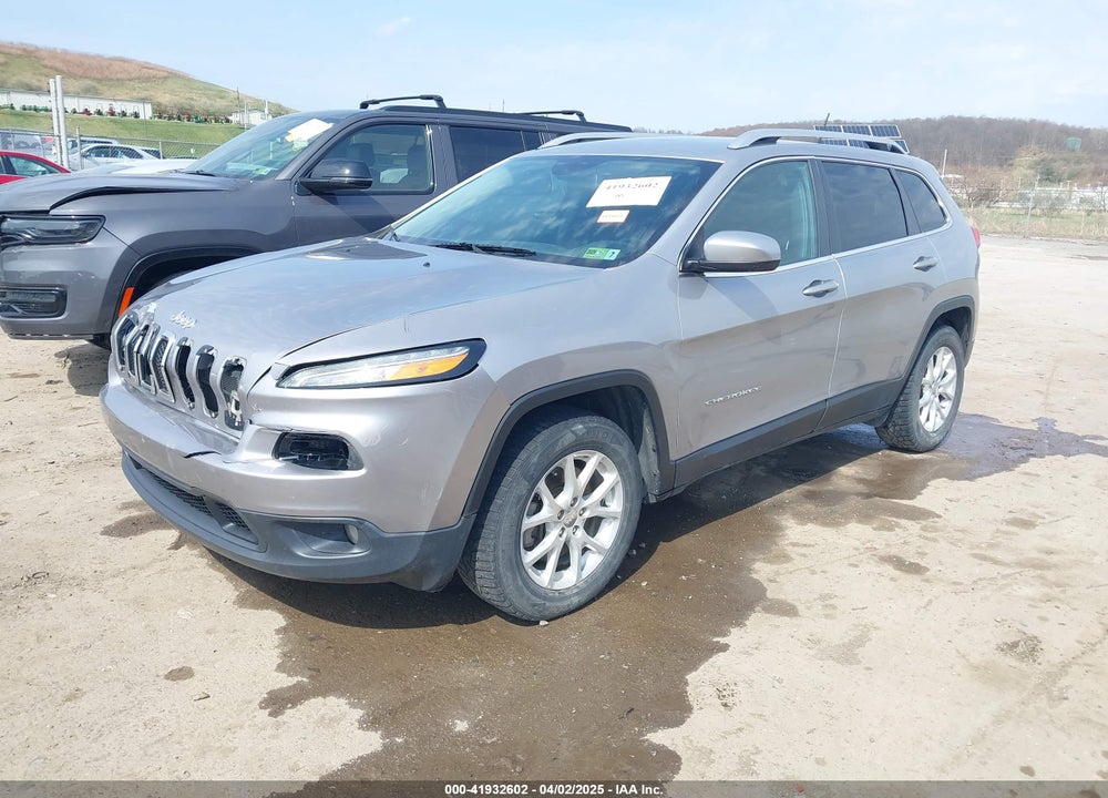 2018 JEEP CHEROKEE LATITUDE 4X4 VIN: 1C4PJMCX7JD549572