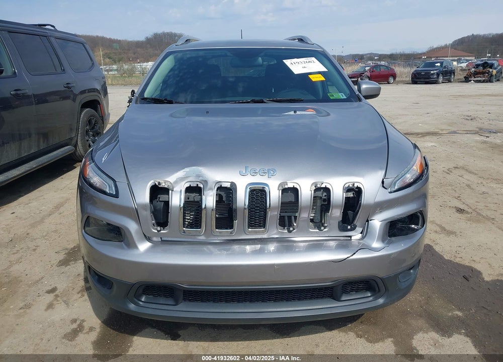 2018 JEEP CHEROKEE LATITUDE 4X4 VIN: 1C4PJMCX7JD549572