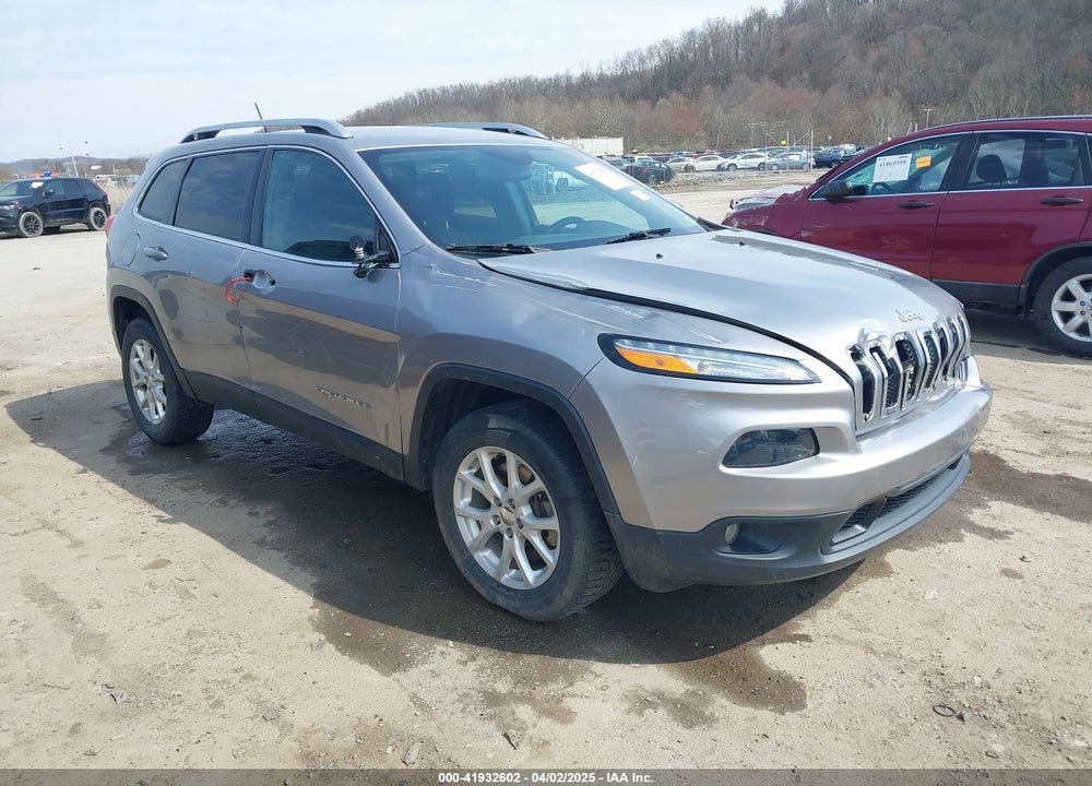 2018 JEEP CHEROKEE LATITUDE 4X4 VIN: 1C4PJMCX7JD549572