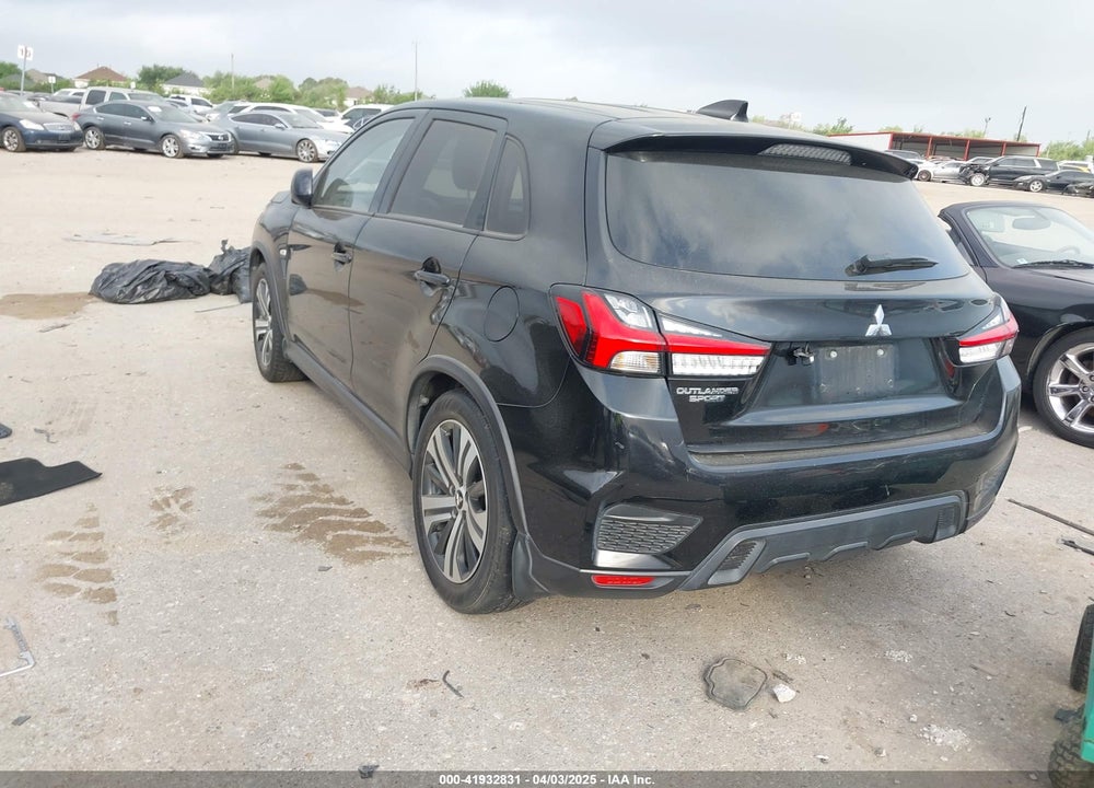 2022 MITSUBISHI OUTLANDER SPORT VIN: JA4APUAU2NU014100