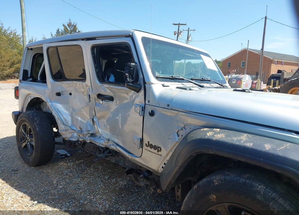 2023 JEEP WRANGLER / VIN: 1C4HJXDG0PW582947