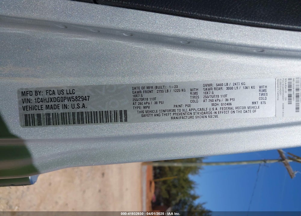 2023 JEEP WRANGLER / VIN: 1C4HJXDG0PW582947