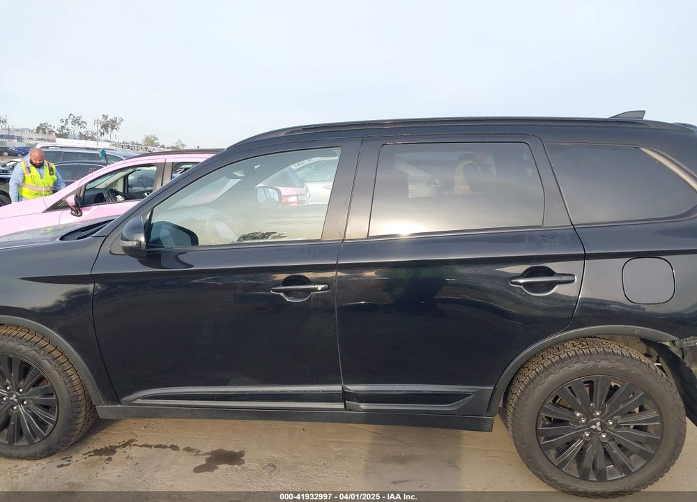 2020 MITSUBISHI OUTLANDER ES 2.4 S-AWC/LE 2.4 S-AWC/SE 2.4 S-AWC/SEL 2.4 S-AWC/SP 2.4 S-AWC VIN: JA4AZ3A37LZ043216