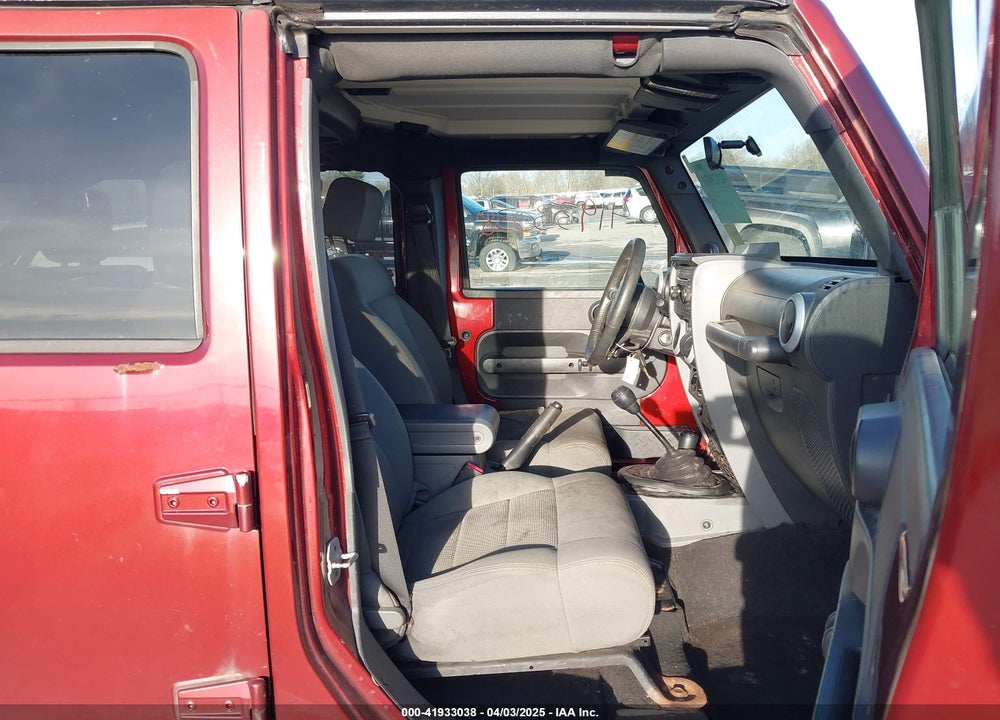 2009 JEEP WRANGLER UNLIMITED SAHARA VIN: 1J4GA591X9L701493