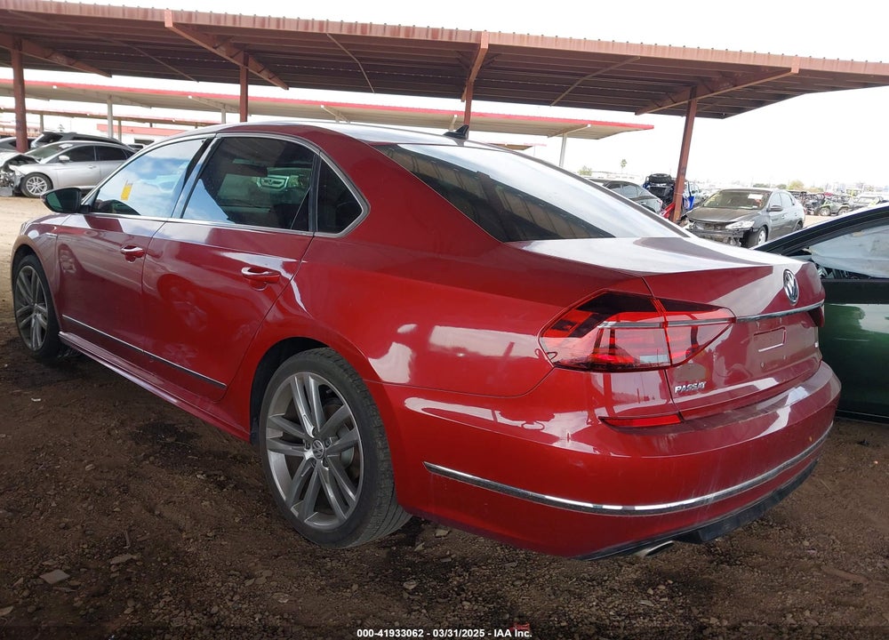 2017 VOLKSWAGEN PASSAT VIN: 1VWDT7A33HC062977