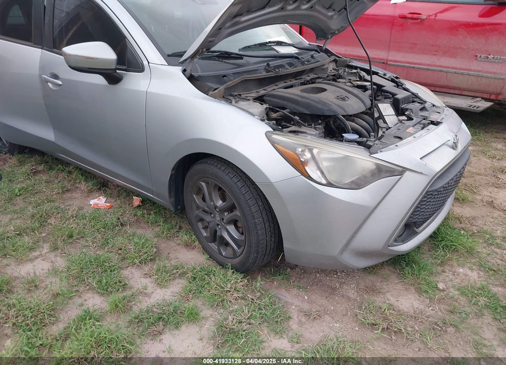 2019 TOYOTA YARIS VIN: 3MYDLBYV1KY500070