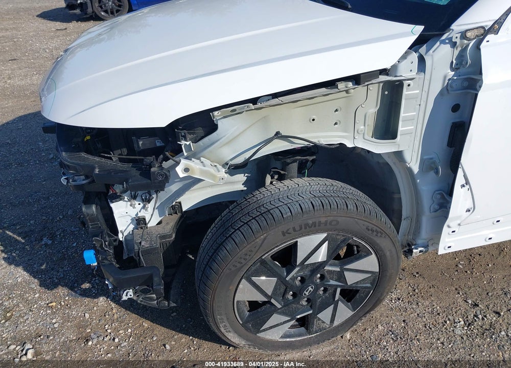 2024 HYUNDAI KONA VIN: KM8HBCAB7RU132589
