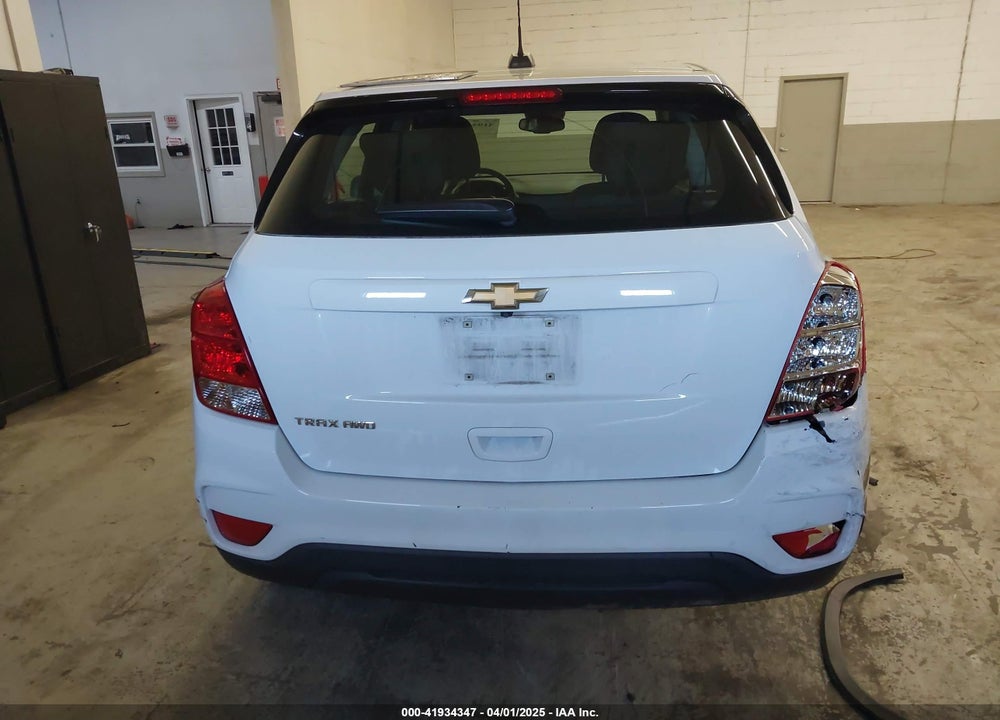 2018 CHEVROLET TRAX LS VIN: KL7CJNSB6JB718208