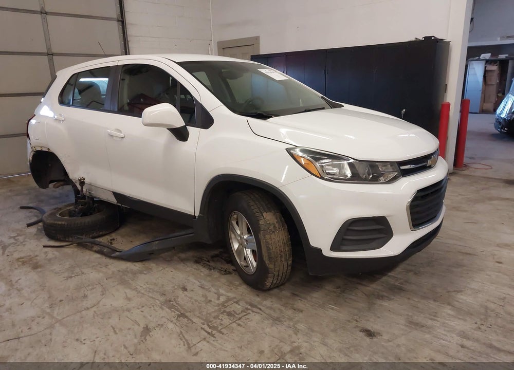 2018 CHEVROLET TRAX LS VIN: KL7CJNSB6JB718208