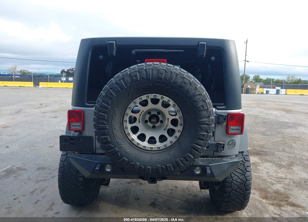 2018 JEEP WRANGLER UNLIMITED VIN: 1C4BJWFG9JL883478