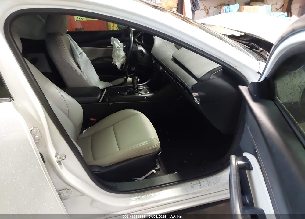 2019 MAZDA 3 VIN: JM1BPAJM0K1120549