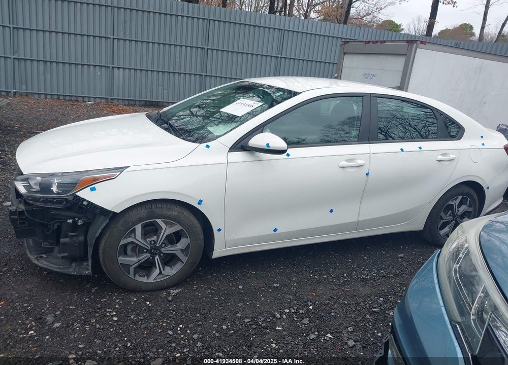 2021 KIA FORTE VIN: 3KPF24AD6ME341090