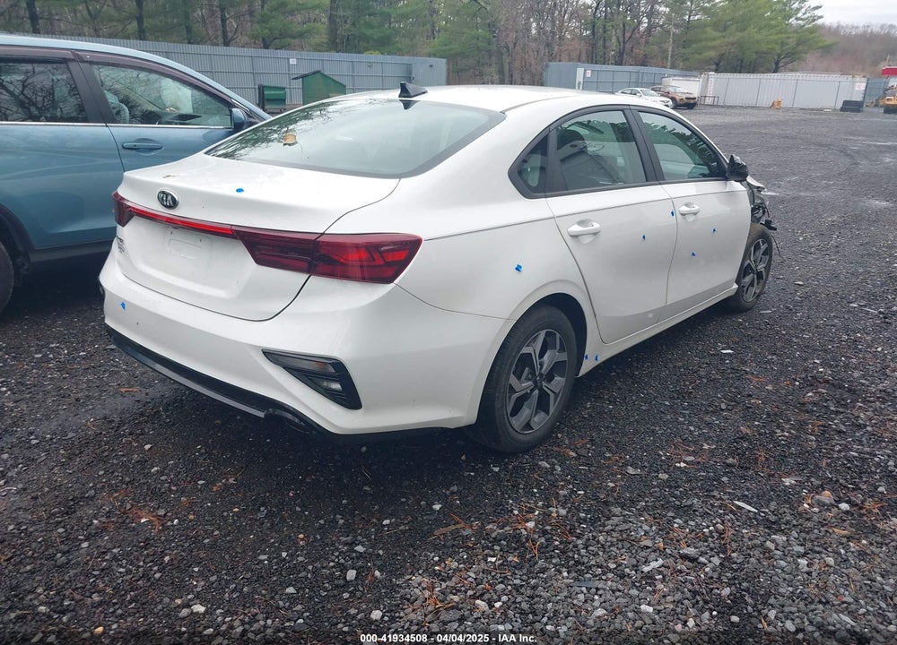 2021 KIA FORTE VIN: 3KPF24AD6ME341090