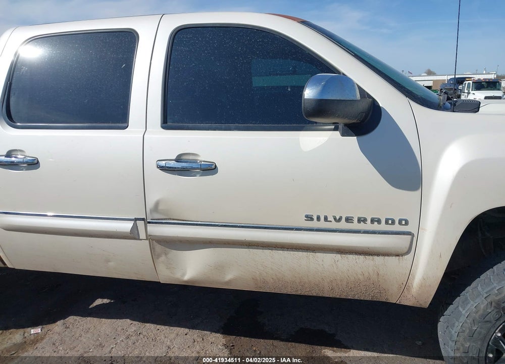 2013 CHEVROLET SILVERADO VIN: 3GCPKSE76DG320368