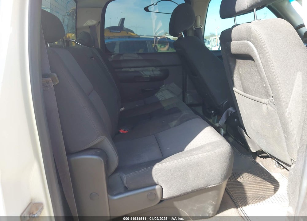 2013 CHEVROLET SILVERADO VIN: 3GCPKSE76DG320368