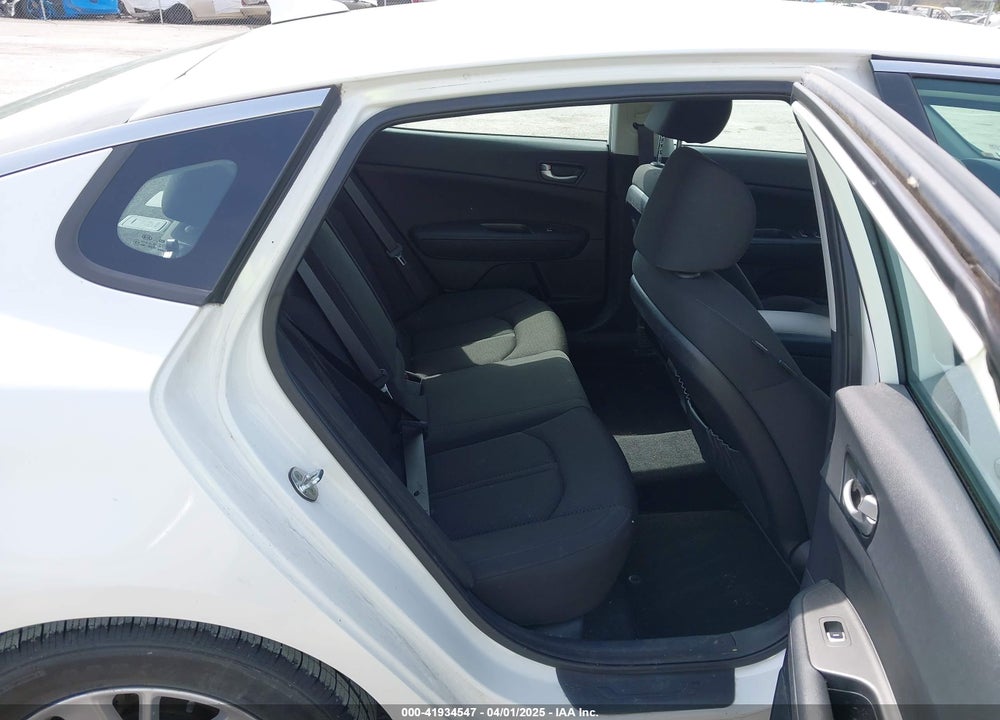 2016 KIA OPTIMA LX VIN: KNAGT4L34G5102639