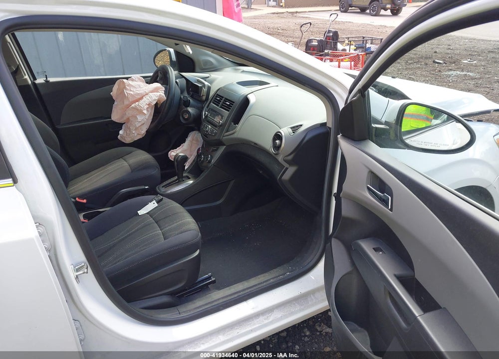 2015 CHEVROLET SONIC LT AUTO VIN: 1G1JC5SG5F4147301
