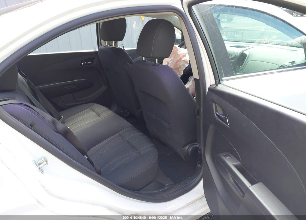 2015 CHEVROLET SONIC LT AUTO VIN: 1G1JC5SG5F4147301