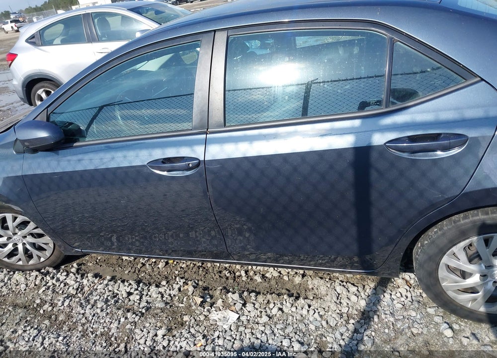 2019 TOYOTA COROLLA VIN: 2T1BURHE8KC145684